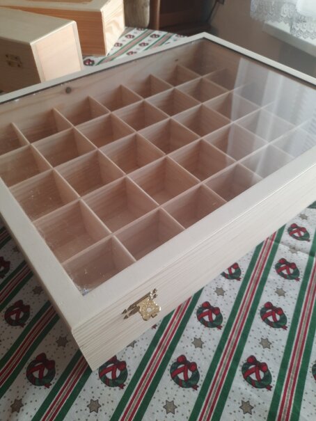 krabicka na mineraly